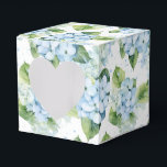 Ballotins Boîte de traitement pour partie d'impression Hydra<br><div class="desc">La boîte de faveur de la fête est affichée avec une impression florale d'hydrangée. Customisez cet objet ou achetez tel quel. Astuce : Ajoutez simplement vos bonnes friandises et ajoutez un ruban festif. Image sous licence</div>