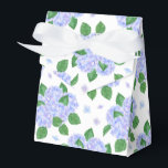 Ballotins Boîte de traitement pour partie d'impression Hydra<br><div class="desc">La boîte de faveur de la fête est affichée avec une impression florale d'hydrangée. Customisez cet objet ou achetez tel quel. Astuce : Ajoutez simplement vos bonnes friandises et ajoutez un ruban festif.</div>