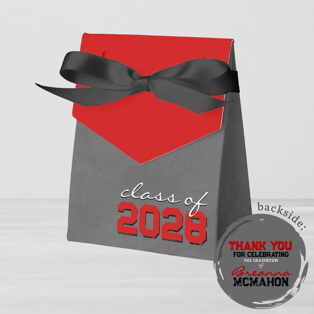 Ballotins Boîtes cadeaux Red & Black Chalkboard Graduation (Red & Black Chalkboard Graduation Favor Boxes. With Personalization on Back)