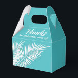 Ballotins Boîtes de faveurs de fête turquoise avec paumes bl<br><div class="desc">Boîtes de faveurs de fête avec des feuilles de palmier blanches sur fond turquoise. Parfait pour toute célébration, fête d'anniversaire, douche de mariée, fête de fiançailles, fête de retraite, mariage et plus encore. Cliquez sur PERSONNALISER pour changer la couleur de fond, les polices et ajouter du texte. Voir les invitations...</div>