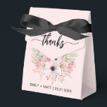 Ballotins Boîtes de Faveurs de Remerciement de Mariage Rusti<br><div class="desc">Boîtes de Faveurs de Remerciement de Mariage Rustique Fleurs Roses. Personnalisez avec style avec vos noms et date personnalisés.</div>