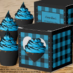 Ballotins Buffalo Check - Bleu et Noir - Ballotin cardiaque<br><div class="desc">Le buffle bleu coeur et noir vérifie le ballotin. Le texte à l'arrière de la boîte est personnalisable. Si vous utilisez le bouton/outil "modifier la conception", vous pouvez également ajouter vos propres images/photos. Autres couleurs disponibles. Voir la collection de toutes les tailles de boîtes et couleurs de buffles ici :...</div>