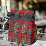 Ballotins Carreaux Tartan Stewart Rouge Fête<br><div class="desc">Complétez vos besoins en matière de cadeaux avec cette boîte de faveurs à motif tartan du clan Stewart pour toute occasion spéciale,  y compris les anniversaires,  les anniversaires de mariage,  les fêtes</div>