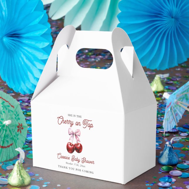 Ballotins Cerise moderne sur le Baby shower en bois rose sup (Fête)