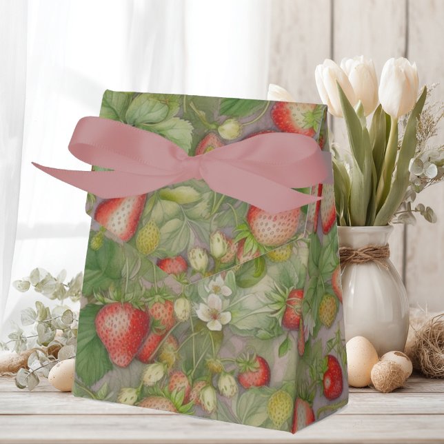 Ballotins champ de fraises mûres et rouges (Créateur téléchargé)