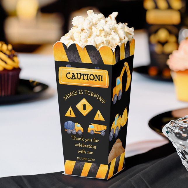Ballotins Chariots de construction fête d'anniversaire (Construction trucks boys birthday party popcorn favor boxes monogrammed personalized favor box )