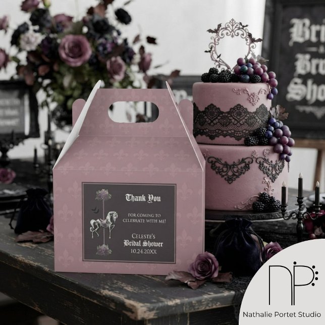 Ballotins Cheval de carrousel squelette mauve Fleur de Lis (Mauve skeleton horse and fleur de lis favor box with fine-line ink artwork for gothic bridal shower)