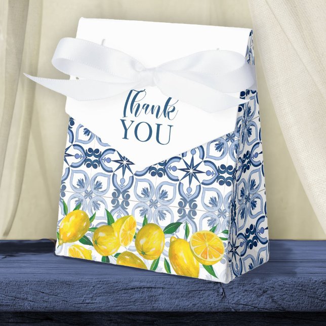 Ballotins Citron Positano Italien Carrelage bleu Ballotin (An elegant Mediterranean lemon gift box, great for filling with a treat to thank your guests.)