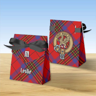 Ballotins Clan Leslie Crest sur Red Tartan