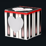Ballotins Clavier de piano avec coeur<br><div class="desc">Coeur blanc avec des noms jeunes mariés sur le clavier du piano.</div>