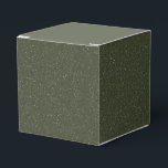Ballotins Conception de boîte cadeau verte à mousse tachetée<br><div class="desc">Cette boîte de faveur verte mousse tachetée est le mélange parfait de texture subtile et de tons terreux riches - idéal pour les événements haut de gamme, les promotions à grande échelle et les célébrations inoubliables. Conçue avec un dessus mat moderne et des côtés tachetés, cette boîte est faite pour...</div>