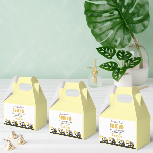 Ballotins Construction Truck Birthday | Personalized Décor (Multiple)