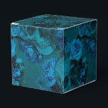 Ballotins Crâne floral gothique noir et bleu<br><div class="desc">Modèle vintage noir damassé rustique avec accents d'aqua et boîte cadeau turquoise idéal pour mariages gothiques ou halloween!</div>