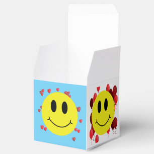 Ballotins Des visages de broyage avec des ballons de coeur r