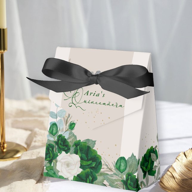 Ballotins Élégant Floral Quinceanera Emerald Green Roses (Floral Favor Boxes from the Royal Rose Emerald Green Quinceanera Collection by Darling & May)