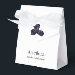 Ballotins Élégant violet Iris fleuriste marque<br><div class="desc">Améliorez la présentation de votre marque avec ces élégants ballotins de fleurs d’iris violet, parfaits pour les fleuristes, les boutiques ou les événements spéciaux. Avec une photo de fleur d'iris sophistiquée, ces boîtes personnalisables ajoutent une touche florale raffinée à l'emballage pour les petits cadeaux, les faveurs de mariage ou les...</div>