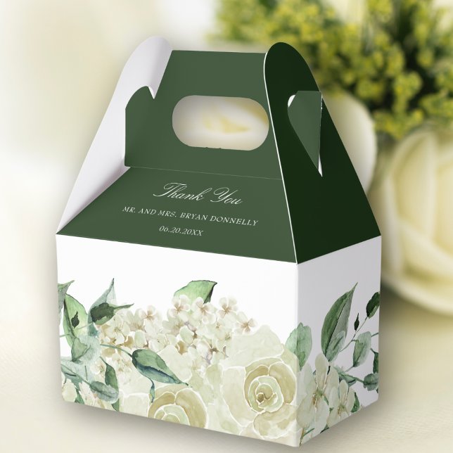 Ballotins Élégante verdure Fleurs blanches Mariage (Wedding favor box with white flowers and greenery. Perfect for treats such as donuts, cookies, cakes)