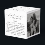 Ballotins Ellesmere Une tradition italienne 5 amandes sucrée<br><div class="desc">Ces boîtes de dragées de mariage en amandes sucrées présentent un design minimaliste et un titre en calligraphie. Personnalisez la boîte avec vos noms,  le titre en script n'est pas modifiable. Pour une personnalisation plus avancée de ce design,  sélectionnez simplement le bouton "Personnaliser" ci-dessus.</div>