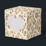 Ballotins Empreinte de léopard<br><div class="desc">Cette boîte de faveur de fête est affichée dans un empreinte de léopard safari moderne. Couleurs beige et marron. Customisez cet objet ou achetez comme indiqué. Image stock</div>