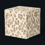 Ballotins Empreinte de léopard<br><div class="desc">Cette boîte de faveur de fête est affichée dans un empreinte de léopard safari moderne. Couleurs beige et marron. Customisez cet objet ou achetez comme indiqué. Image stock</div>