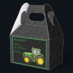Ballotins Farmer's 40th Birthday Party<br><div class="desc">Ballotin de fête d'anniversaire de l'agriculteur, avec une image imprimée d'un tracteur sur un arrière - plan noir, avec un cadre coloré assorti joignant vos détails de l'événement tous imprimés sur un arrière - plan à effet de pneu noir. Ce design convient à toute personne et à toute saison. Tout...</div>