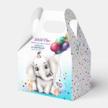 Fête d'anniversaire de l'éléphant mignon