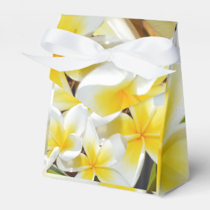 Ballotins Frangipani Bouquet,
