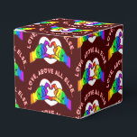 Ballotins L'amour avant tout le reste<br><div class="desc">*Customisez avec votre choix de couleurs arrière - plans.</div>