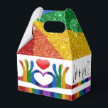 Ballotins L'amour, c'est l'amour, les mains et le Ballotin d<br><div class="desc">Je vous propose plusieurs façons cette semaine. S'il vous plaît voir mes COLLECTIONS incluant Cadeaux et Ballotins,  ANNIVERSAIRE,  la STATIONNAIRE correspondante à venir cette semaine,  MARCHANDISES DE FÊTE,  AMOUR,  et plus ...  et s'il vous plaît visitez Zazzle via mon adresse car il m'aide ainsi. Merci,  Sharon Rhea Ford,  https://www.zazzle.com/store/sharonrhea</div>