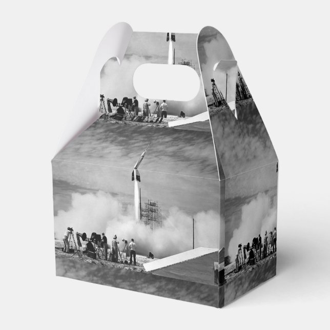 Ballotins Le Tout Premier Lancement De Rocket À Cape Canaver (Arrière)