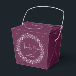 Ballotins Lumières scintillantes prune Merci<br><div class="desc">Une couronne de lumières scintillantes sur un fond prune. La police de caractères « Merci » est une image - elle peut donc être redimensionnée, pivotée et repositionnée. Le reste du texte est entièrement modifiable. L'image des lumières scintillantes peut également être redimensionnée et déplacée. D'autres couleurs, différentes tailles/formes de boîte...</div>