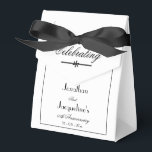 Ballotins Mariage Anniversaire Élégant classique personnalis<br><div class="desc">Anniversaire mariage Élégant Classique Tout Anniversaire Mariage Customisé Simple Chic Ballotin Blanc. Ballotin classique élégant personnalisé Mariage Anniversaire avec nom de mariée et de chambre et date de mariage et toute date d'anniversaire. Cliquez sur personnaliser ce modèle pour customiser le Ballotin de l'anniversaire du Mariage rapidement et facilement avec vos...</div>
