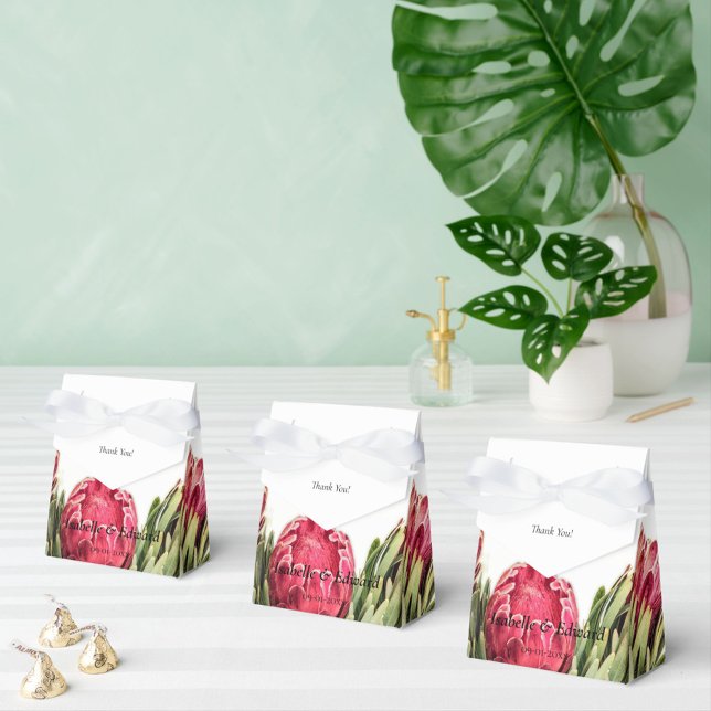 Ballotins Mariage de verdure et protéas roses tropicales  (Créateur téléchargé)