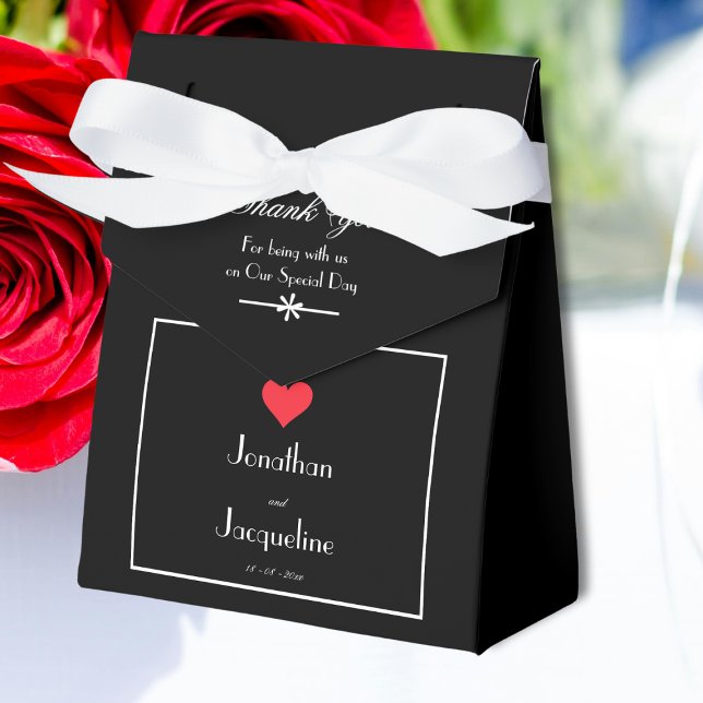 Ballotins Mariage élégant Noir Blanc & Coeur Rouge Merci (For an Elegant Wedding - Black and White & Red Heart Thank You Favor Boxes.)