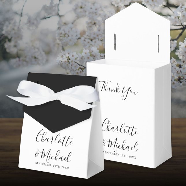 Ballotins Mariage élégant signature script noir et blanc (Black And White Signature Script Elegant Wedding Favor Boxes)