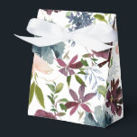 Ballotins Mariage floral borde et marine<br><div class="desc">Boîte de cadeaux de fleurs de pivoine et de feuilles de baby eucalyptus avec des accents de bordeaux, de prune, de rose blush, d'indigo, de marine et de bleu poussiéreux.</div>