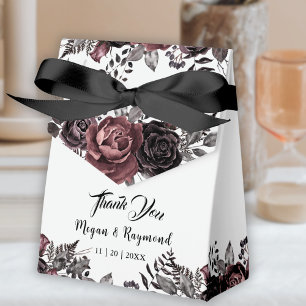 Ballotins Mariage gothique élégant aux florales sombres