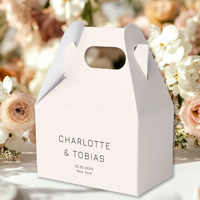 Ballotins Mariage simple et élégant (Simple, elegant wedding favor boxes with your name and date.)