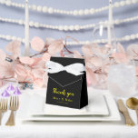 Ballotins Merci grand Ballotin de tente pour n'importe quell<br><div class="desc">Faites une grande impression avec ce grand ballotin de tente "Merci", parfait pour toute occasion spéciale. Son design spacieux propose des gâteries ou des cadeaux généreux, ce qui en fait un lieu idéal pour les mariages, les fêtes ou les événements d'entreprise. Élégant et facile à assembler, c’est une façon mémorable...</div>