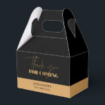 Ballotins Merci pour un joyeux anniversaire noir et or éléga<br><div class="desc">🎉 Accueillez vos invités avec la boîte à cadeaux élégante Black Gold Chic, un mélange parfait de noir profond et d'or radieux qui ajoute une touche chic et élégante à toute célébration d'anniversaire. Le devant affiche « merci d'être venu » en or scintillant sur un fond noir épuré, tandis que...</div>