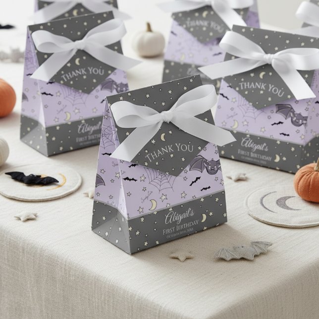 Ballotins Mignonne petite fille aux chauves-souris pour Hall (Spooky Cute Bats 1st Birthday Halloween Favor Boxes. Cute Purple Kids October Birthday Thank You Box)