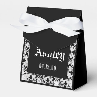 Ballotins Monogramme De Dentelle Noire Et Blanc Personnalisé