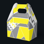 Ballotins Motif géométrique Gris Jaune Chevron Gris<br><div class="desc">Ballotin de Motif géométrique Gris Jaune Chevron Gris, conçu par Nisha Prabhu. Ajoutez un POP de style à n'importe quel événement avec notre Ballotin de Motif géométrique Gris Jaune Chevron Stripe ! Cette boîte accrocheuse présente un design à rayures de chevrons tendance dans le jaune vif et gris élégant, ce...</div>