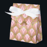 Ballotins Motif vintage Art Déco rose élégant<br><div class="desc">Les boîtes de faveur de motif vintage Art Déco rose élégant présentent un motif art déco élégant en rose et or. Parfait pour les fêtes, les événements, les mariages, les anniversaires, Noël, la fête des mères, la fête des pères, les vacances et les cadeaux d'entreprise, Créé par Evco Studio www.zazzle.com/store/evcostudio...</div>