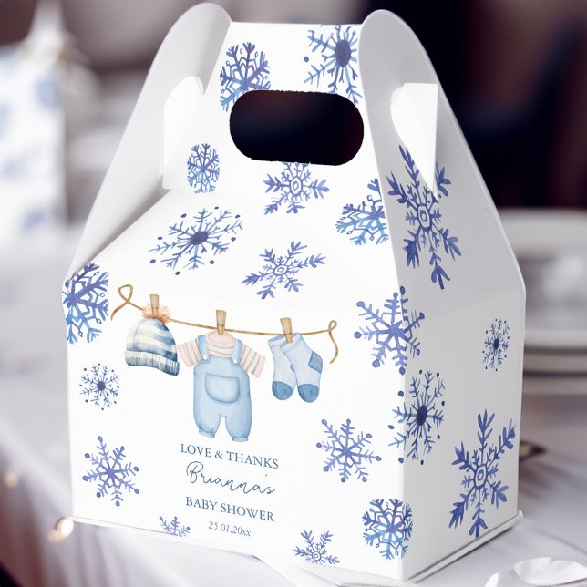 Ballotins Neige en amour baby shower d'hiver monogrammed (Snow in love boys clothes on a line blue snowflakes winter baby shower monogrammed favor boxes)