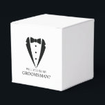 Ballotins Proposition de fabricant de costume Tuxedo noir<br><div class="desc">Rendre votre Mariage inoubliable - Ajoutez une touche personnelle à un ballotin de proposition de toiletteur avec une combinaison en tuxedo noir et une illustration de cravate avant,  avec message de proposition dans une police serif classique.</div>