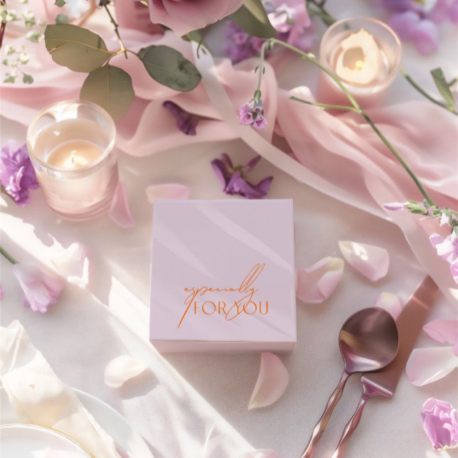 Ballotins Purple & Orange Moderne Surtout Pour Vous Mariage (Modern Purple & Orange Especially For You Wedding Favor Boxes)