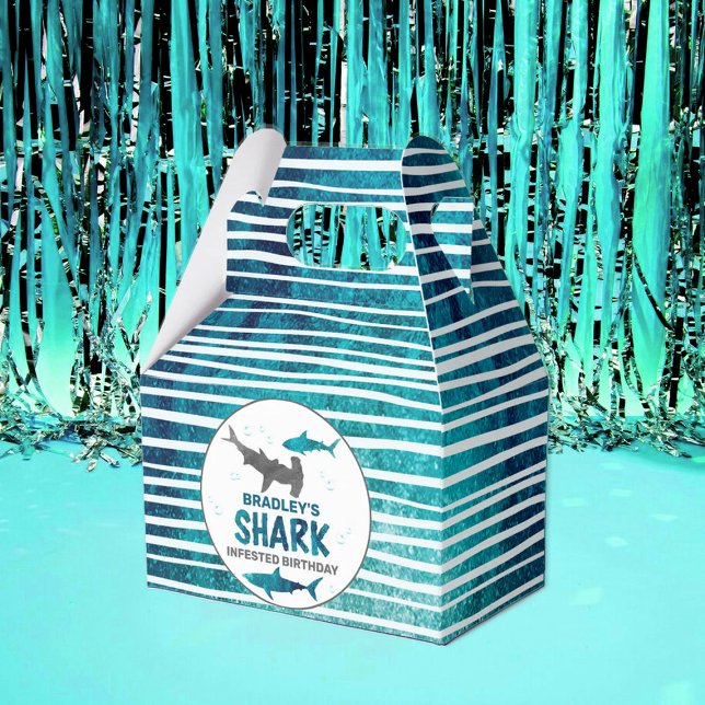 Ballotins Requin infesté n'importe quel âge fête d'anniversa (Créateur téléchargé)