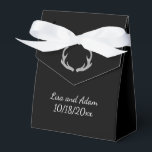 Ballotins Sac de tente à camouflage Black Antler<br><div class="desc">Boîte de faveur de mariage noir avec des bois. Personnalisez avec votre nom et date de mariage.</div>