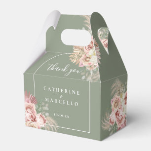 Ballotins Sage Green Pampas Grass Floral Arch Mariage